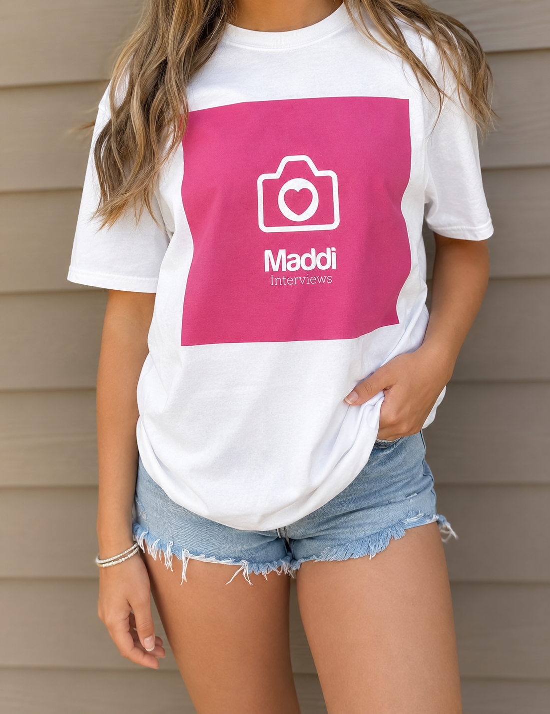 Maddi Interviews Tshirt(old version)